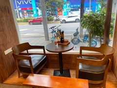 靠窗位-刘氏三和面馆