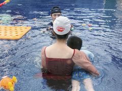 -龙格亲子游泳·水育早教运动中心(绿宝中心)