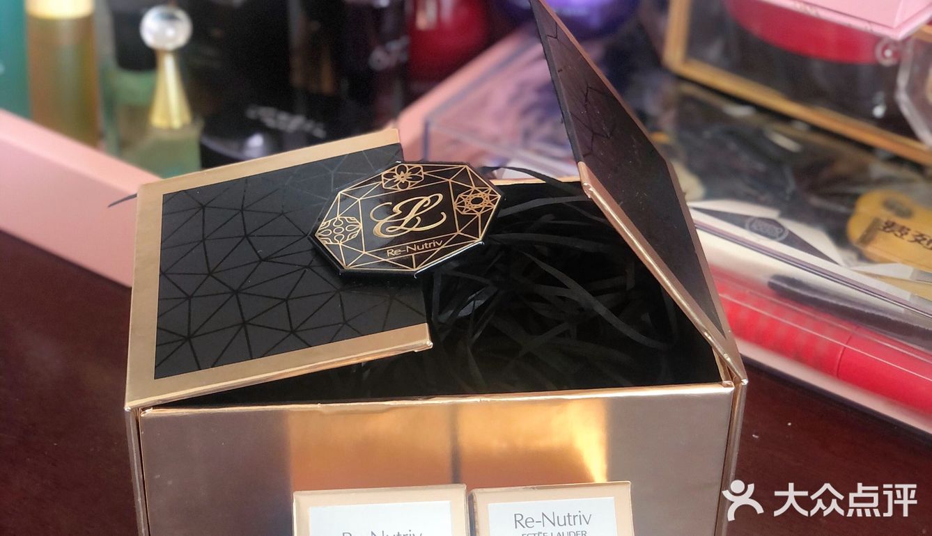 雅诗兰黛薅羊毛🐑高奢贵妇白金冻龄系列
