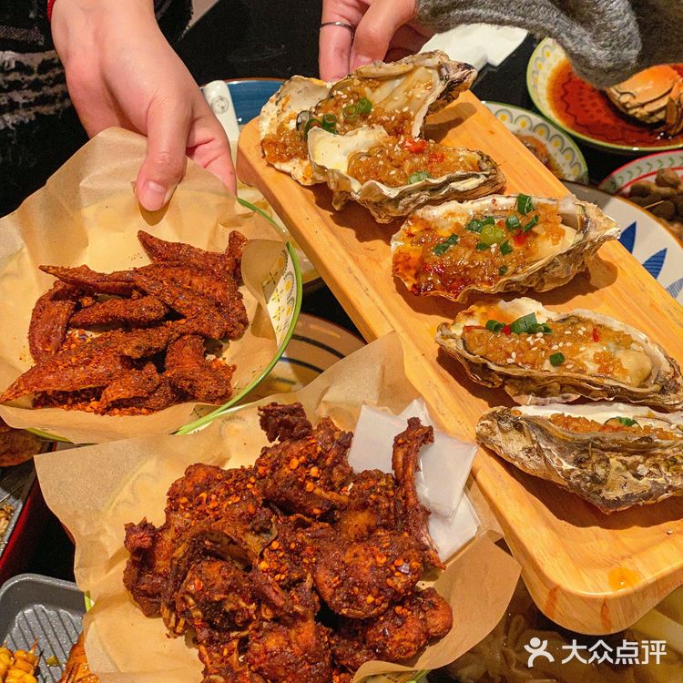 夜宵好去处！你小子是懂拿捏撸串氛围感的🍻