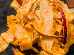 网红泡泡豆皮-破瓦寒窑·地摊烤羊排