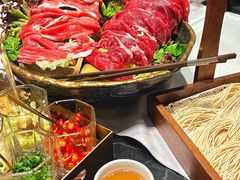 -红鼎豆捞·专注品质海鲜20年(宝丰路店)