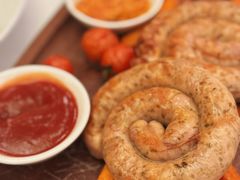 烤肠拼盘-莫斯科餐厅