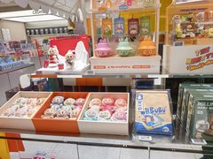 -泡泡玛特POPMART(蓝色港湾店)