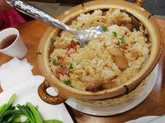 腊肉煲仔饭-周锦记广式餐厅