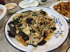 -绿岛酒楼(小海地店)