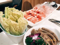 Plus鲜毛肚-矮冬瓜红茶火锅
