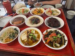 -蓝田九大碗民俗食府(蓝田店)