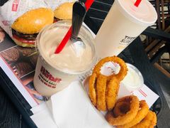 -The Habit Burger Grill 哈比特汉堡(爱琴海店)