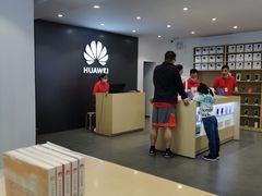 -华为授权体验店(万航渡路)