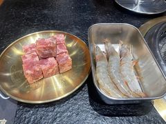 一口爆汁雪花牛肉粒-何发发和牛烧肉·鳗鱼榴莲放题自助(乐峰广场店)