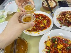 -独一佳老胡湘菜馆(矿山路店)