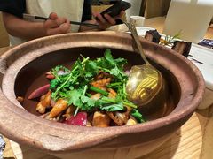 啫啫牛蛙-粤集·手工粤菜(皇庭广场店)