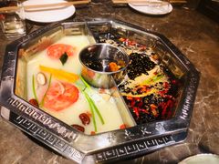 -佬土鹅肠火锅(解放路店)