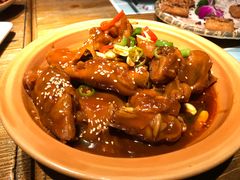 诱人小猪蹄-胡桃里音乐酒馆(环亚凯瑟琳广场店)