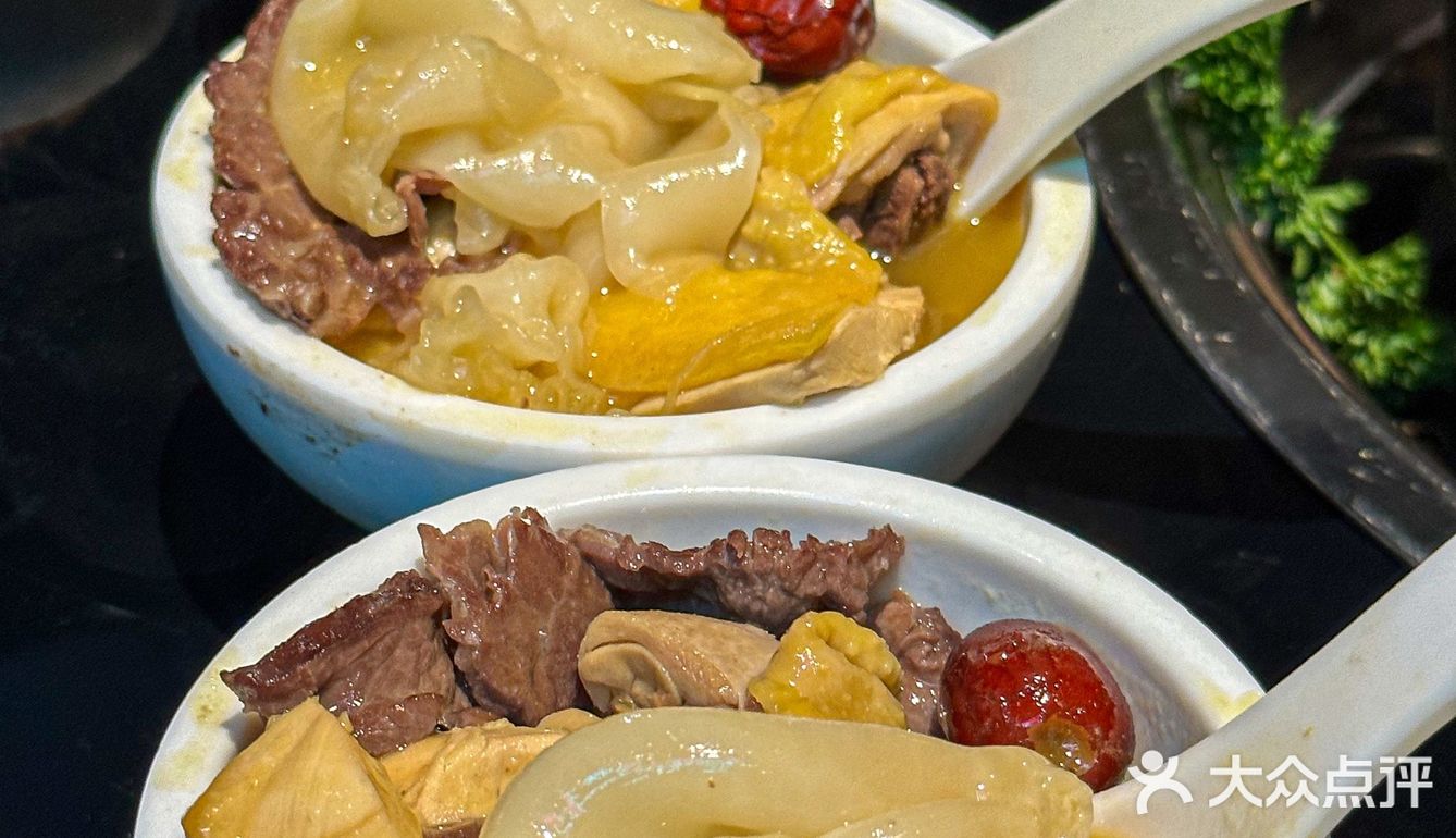 生腌三文鱼、生腌虾、生腌血蛤等等口味真的不输给生腌店！