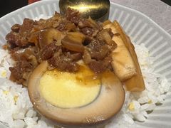 台湾卤肉饭-雷泰泰台式胡椒虾(滨江金铂湾店)