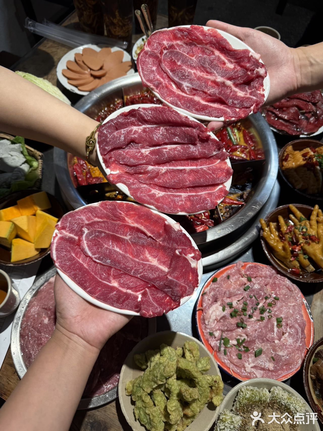 荤菜3.8元起，学生党狂喜！现切鲜牛肉嫩到没朋友
