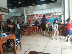 大堂-黄师奶甜品店