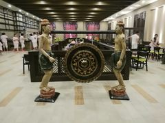 -泉城欧乐堡戏水湾艺术养生温泉