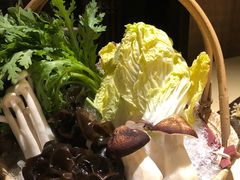 -余欢领鲜火锅(新街口店)