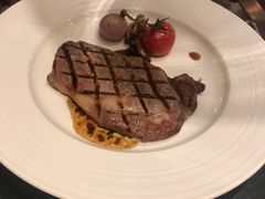 -恰餐厅及酒吧 CHAR Bar & Grill (北京丽都皇冠假日店)