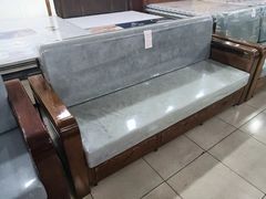 -长虹家具世界(渭水道店)