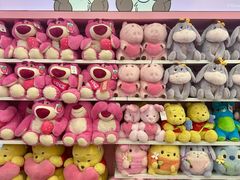 -王府井奥莱临潼小镇(临潼店)