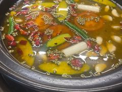 -小饕荟雅安贡椒鱼鲜馆(广福桥店)