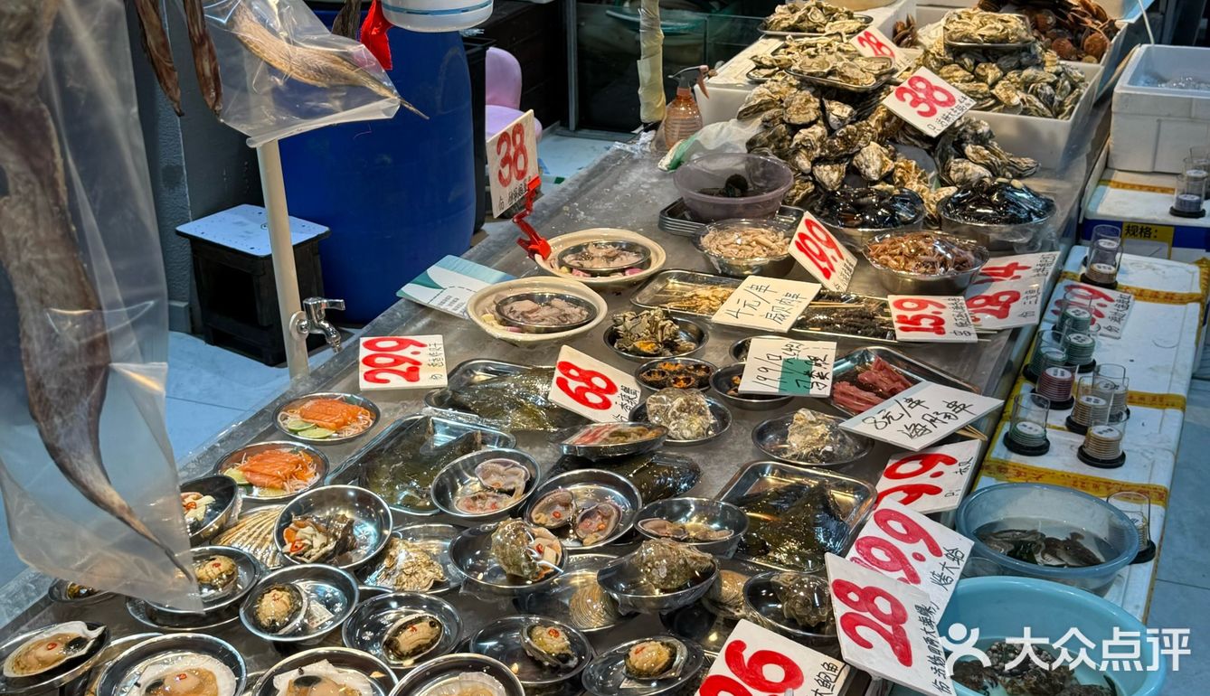 大连坠有特色的海鲜烧烤~有趣又好吃！！