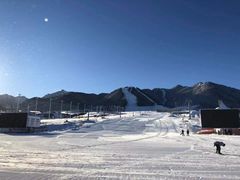 -丝绸之路山地度假区滑雪场