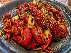 -肥肥虾庄·金牌油焖大虾(汉街SKP店)