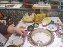 -洪氏嗨捞·猪肚鸡火锅(阳光天地店)