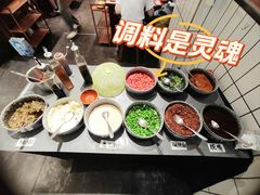 -黔有有贵州酸汤夺夺粉火锅(五味十字店)