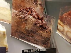 浓醇三重黑巧克力蛋糕-星巴克(福州长乐机场分店)