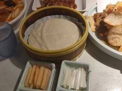 -韵秋荷(宝山龙湖天街店)