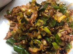 特色拌拐肉-茅屋大酒店