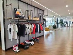 -宁波宝信宝马4S店(江北日湖店)