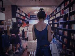 -钟书阁(松江泰晤士小镇店)