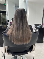 -5M HAIR SALON