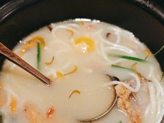 云南过桥米线-云海肴·汽锅鸡·云南菜(广安门天虹店)