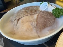 绿色肚王脆毛肚-大隐·成都火锅Bistro(合生麒麟新天地店)