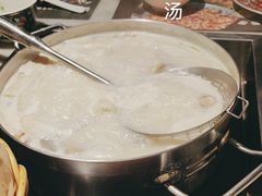 -尚尚仙·酸汤猪手·猪肚鸡火锅(华联万柳购物中心店)