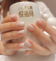 -悦指间美甲美睫