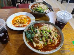 -丁丁猫重庆小面(徐州路店)