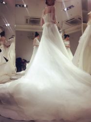 点击看大图 -LA GRACE高端婚纱礼服定制馆