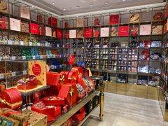 零售区-VENCHI 闻绮(北京国贸商城店)