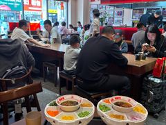 -顺溜·手工刀削面·黑金店(铜锣湾店)