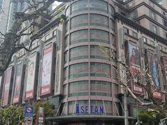 -梅龙镇广场