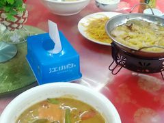 -明月食府(二区干二路店)
